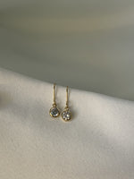 Charger l&#39;image dans la galerie, Cubic Zirconia Dangle Earrings - Jewelers Garden
